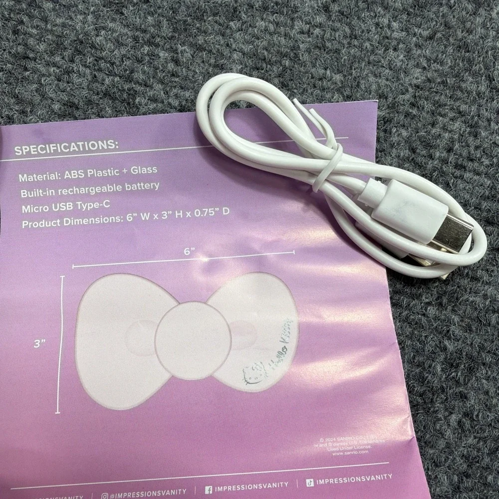 HELLO KITY Mini LED Bow Compact Mirror Vanity Pink Adjustable Light Dimmer New!!